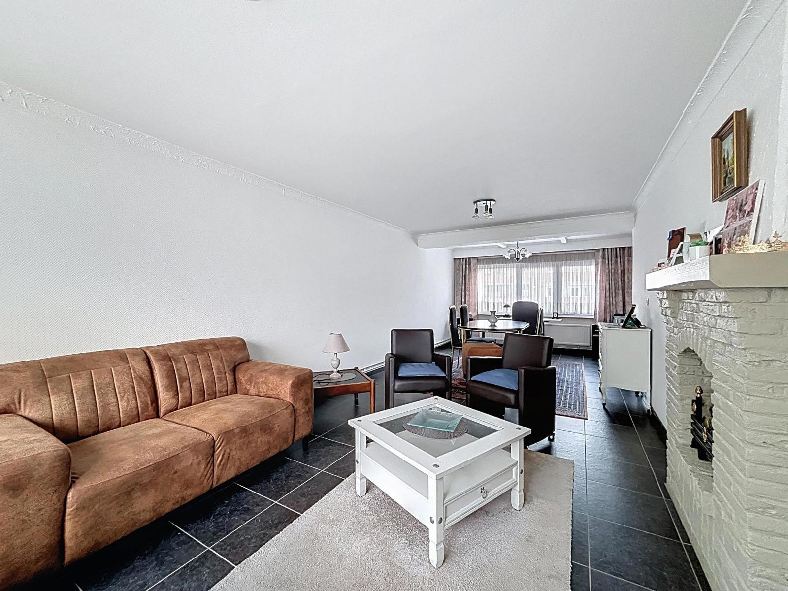 Rustig gelegen woning met 3 slpkrs en garage - foto 3