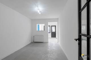 Lakborslei 411 - Deurne Gerenoveerde confortawoning (80 m²) met 3 slaapkamers en tuin (28 m²) in Deurne. Op een centrale locatie met openbaar...