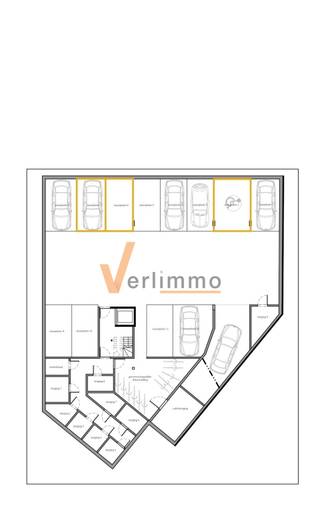 <p><span>Te huur;</span></p><p><span> </span></p><p><span>Nog 1 ondergrondse staanplaats in een recent gebouw beschikbaar, elektrische poort (met afstandsbediening; waarborg €100,-)</span></p><p><span>Onmiddellijk beschikbaar / contract min. 1jaar / 3x85€ huurwaarborg op een geblokkeerde rekening.</span></p><p><span> </span></p><p><span>De plaats mag enkel gebruikt worden om voertuigen/fietsen/brommers te stallen, het stockeren van goederen is niet toegelaten.</span></p>