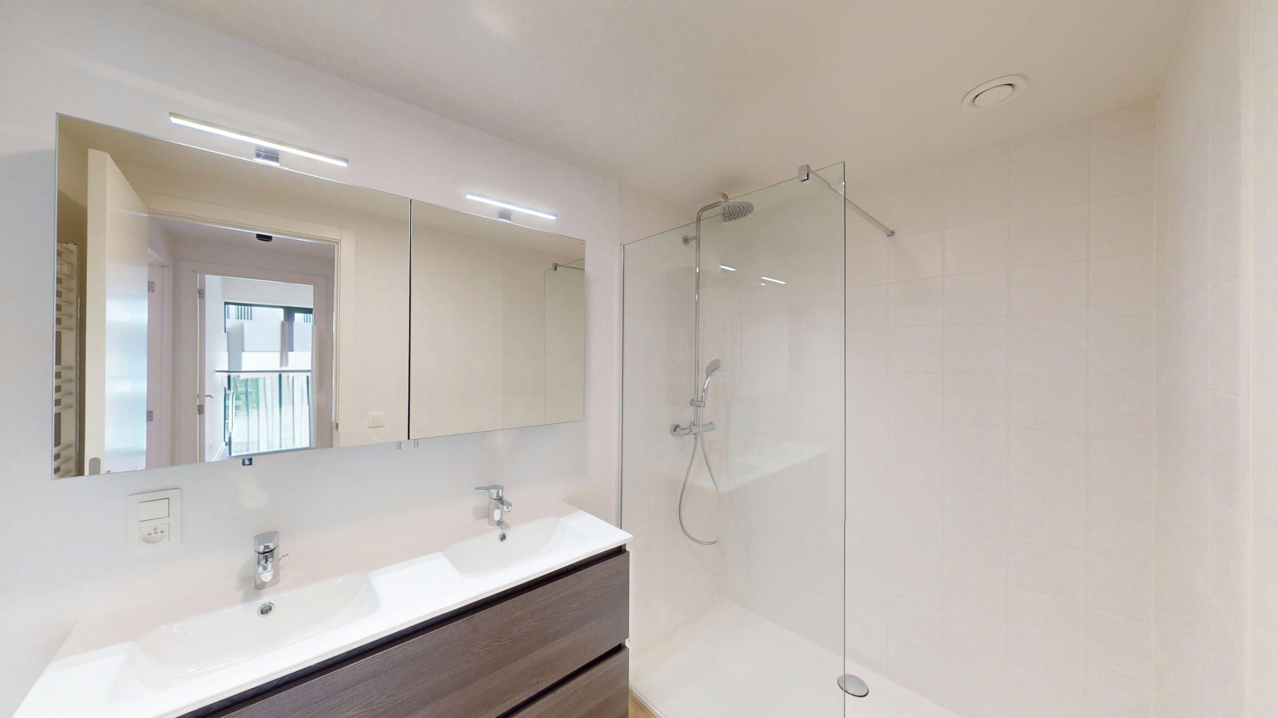 ANTWERPEN - Lichtrijk nieuwbouwappartement met 2 slaapkamers - foto 5