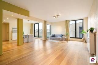 Ontdek dit instapklare 2-slaapkamer appartement, gelegen in een recente en goed onderhouden residentie uit 2010. Het appartement kenmerkt zich...