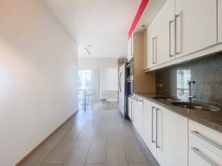 LIEU :Cet appartement bénéficie d'un excellent emplacement dans le centre d'Eeklo. L'appartement est situé en bordure de Krügershopping et à...