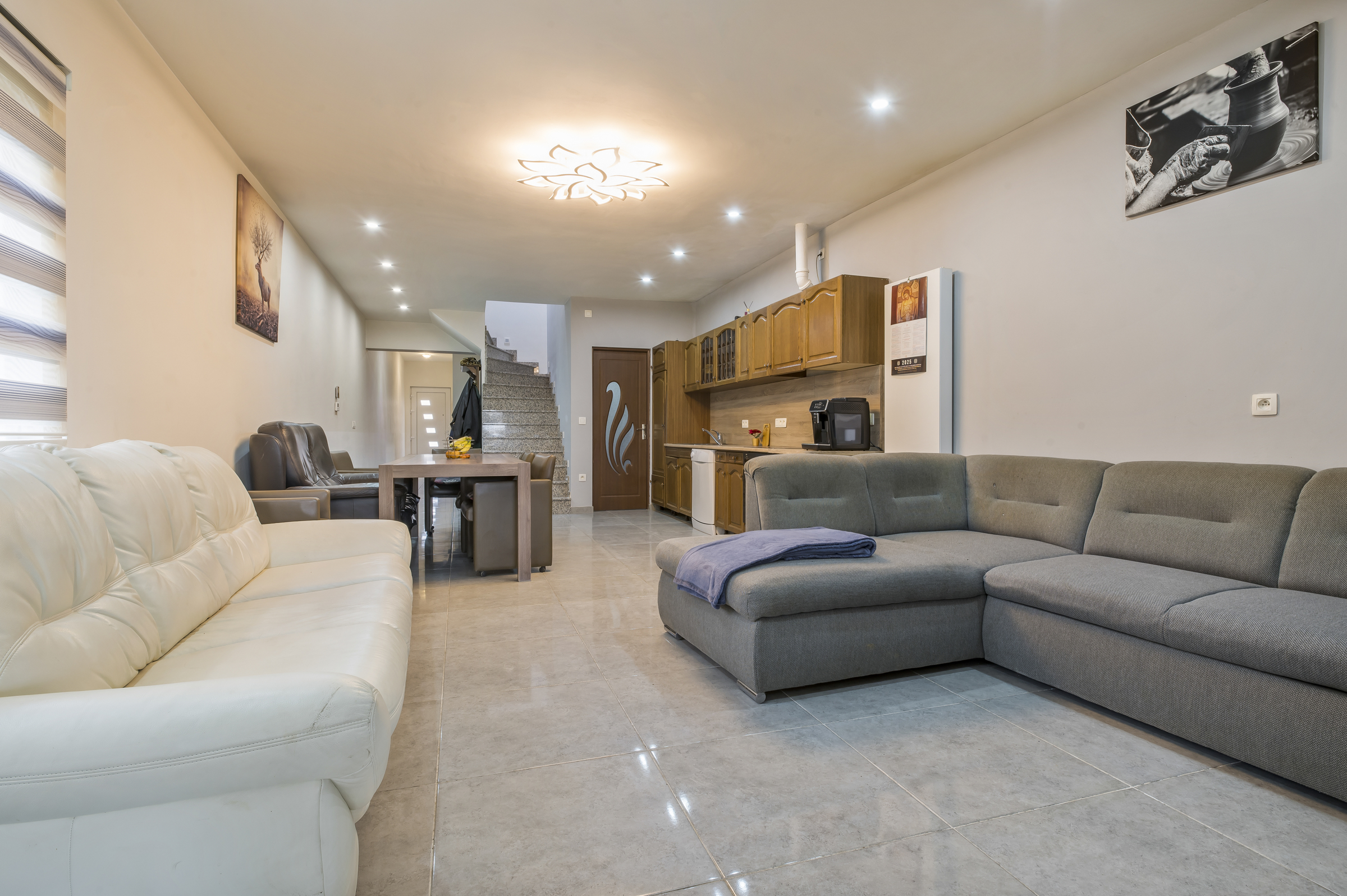 Maison à vendre à Saint-Nicolas avec 4 chambres - photo 2