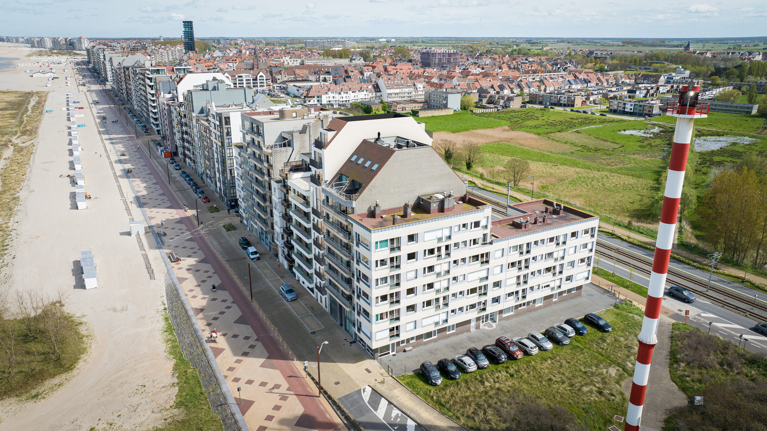 Apartment for sale in Heist-Aan-Zee with 3 bedrooms - photo 2
