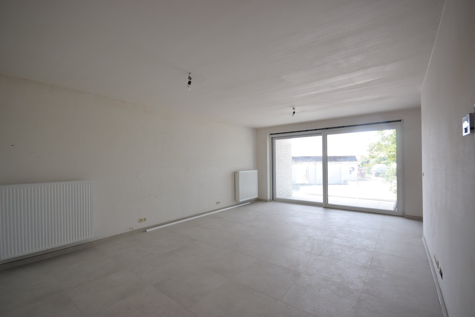 NIEUWBOUWAPPARTEMENT MET TWEE SLAAPKAMERS EN TERRAS - foto 3