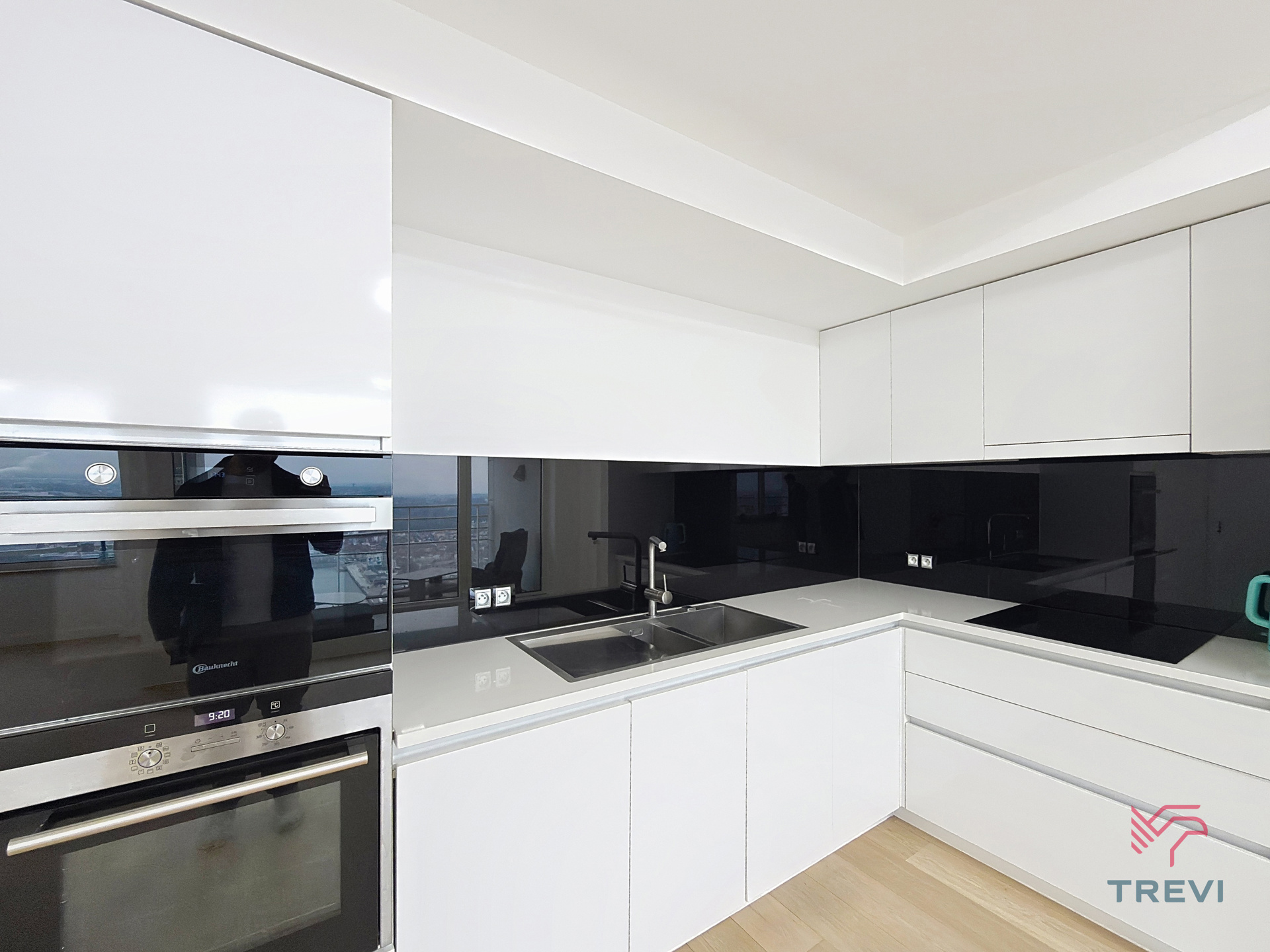 UP-SITE, APPARTEMENT MET 1 SLAAPKAMER OP DE 39E VERDIEPING - foto 5