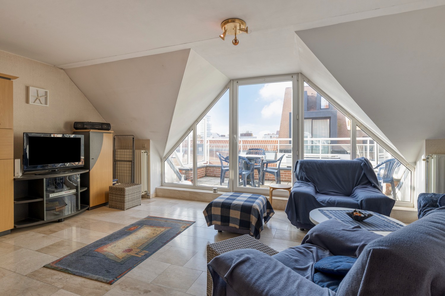 Duplexappartement met zonnig dakterras en zijdelings zeezicht. - foto 4