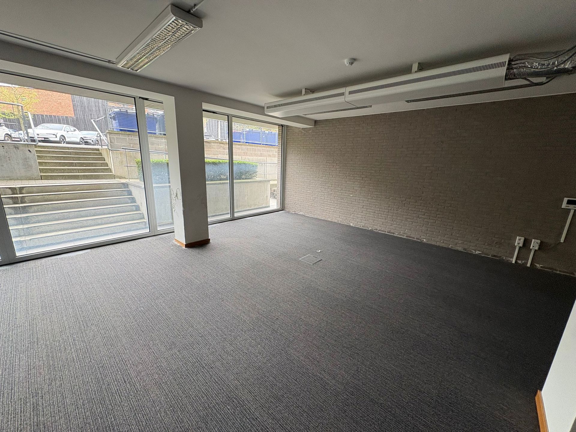 Commercial for rent in Mechelen - photo 3