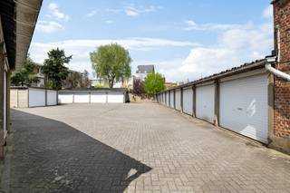 Bovengrondse garageboxen te koop in Deurne!Nog maar enkele garageboxen van ca. 15,5 m² te koop op een privaat terrein te Deurne!Afmetingen:- Diepte...