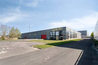Vous recherchez un site commercial polyvalent à Ypres ? Dans ce cas, ce bâtiment commercial prêt à déménager situé dans la zone industrielle...