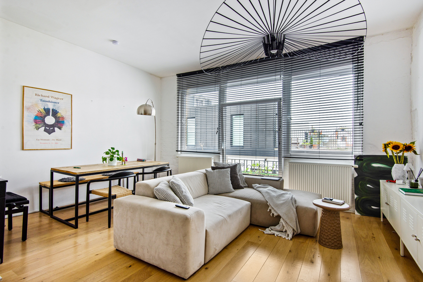 Ruim en luxueus appartement met 2 kamers - foto 2