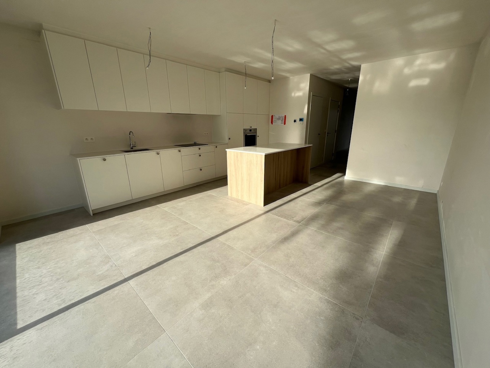 6% BTW - Duplex met 2 slpk, terras en bovengrondse parking - foto 5