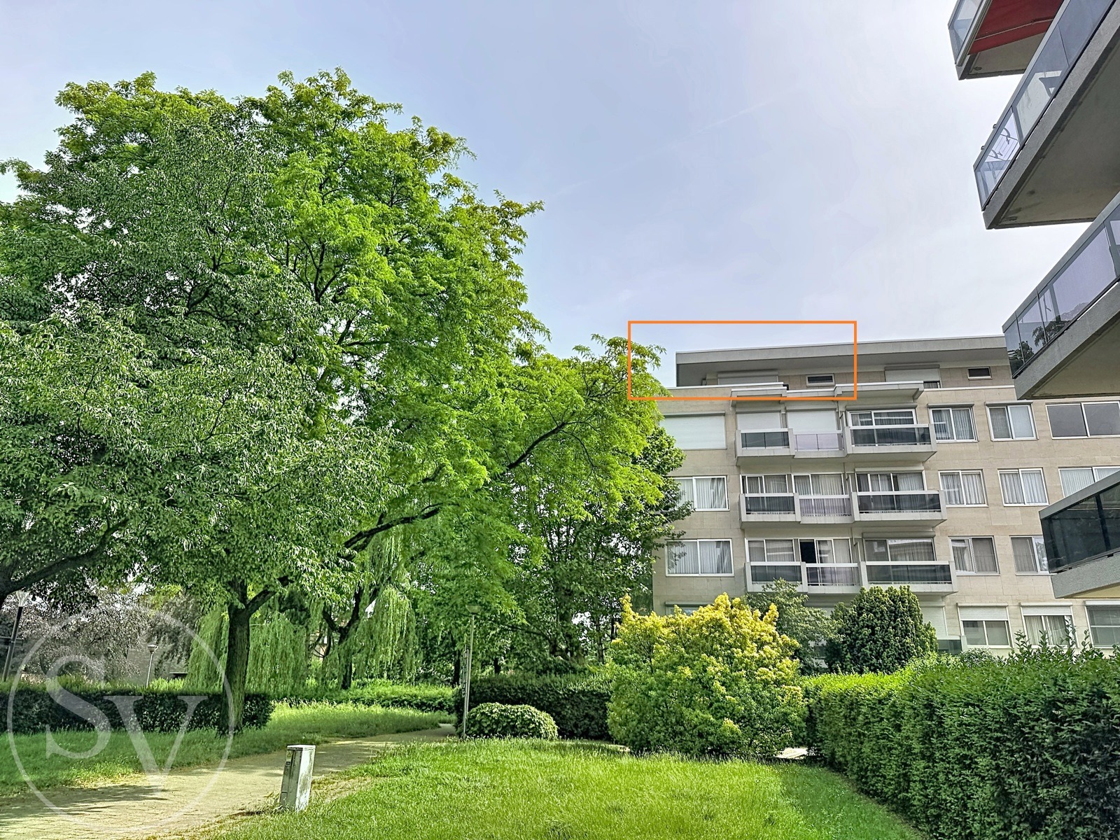 Apartment for sale in Antwerp with 1 bedroom - photo 2