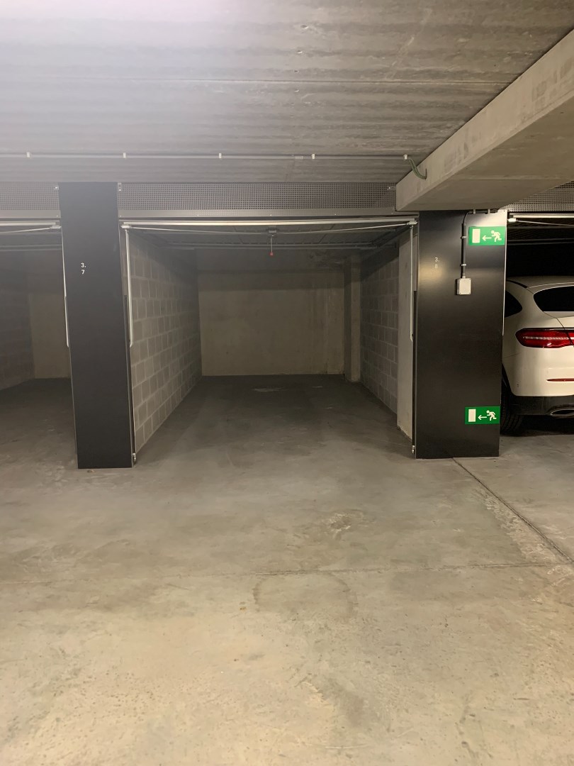 Garagebox onder de vrijdagsmarkt - foto 3