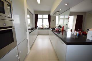 Stijlvol duplexappartement met panoramisch zicht in een verzorgd gebouw op 7+8 verdiepingMet mogelijkheid tot een dakterras van 40m²In een uiterst...