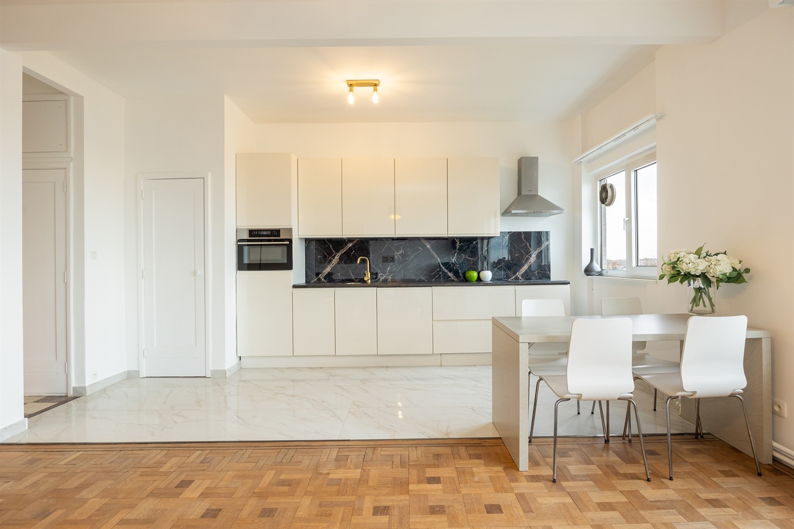 Jan Van Rijswijcklaan ∣ Fully renovated flat 4 bedrooms/2 bathrooms + 2P - photo 3