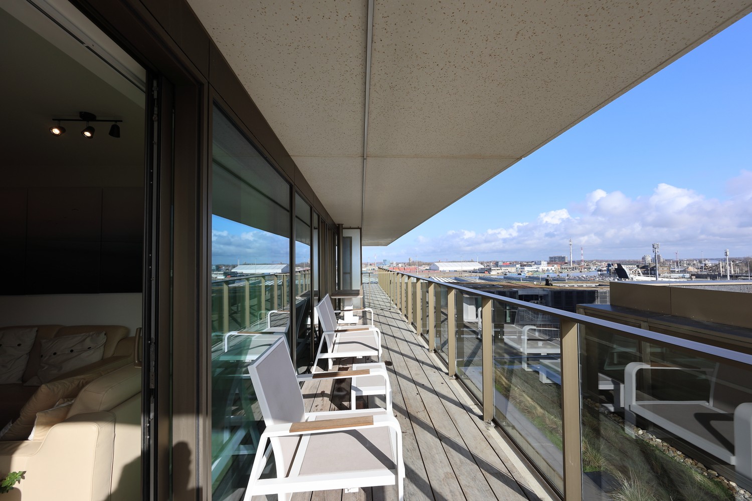 Nieuwbouwappartement in Sky Tower Oostende met 2 slaapkamers en zonneterras ! - foto 5