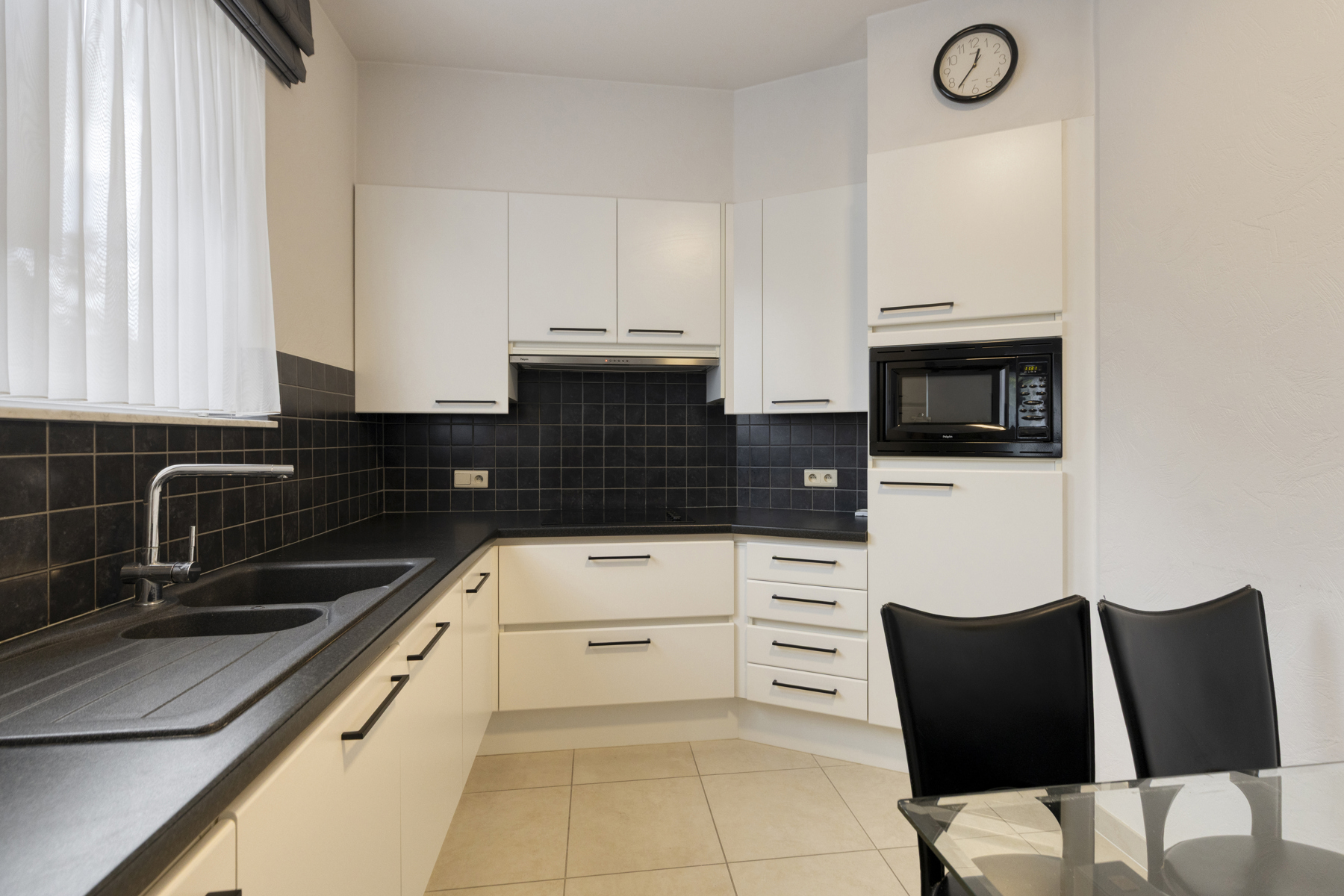 Ruim gelijkvloers appartement met terras in Aalst - foto 5