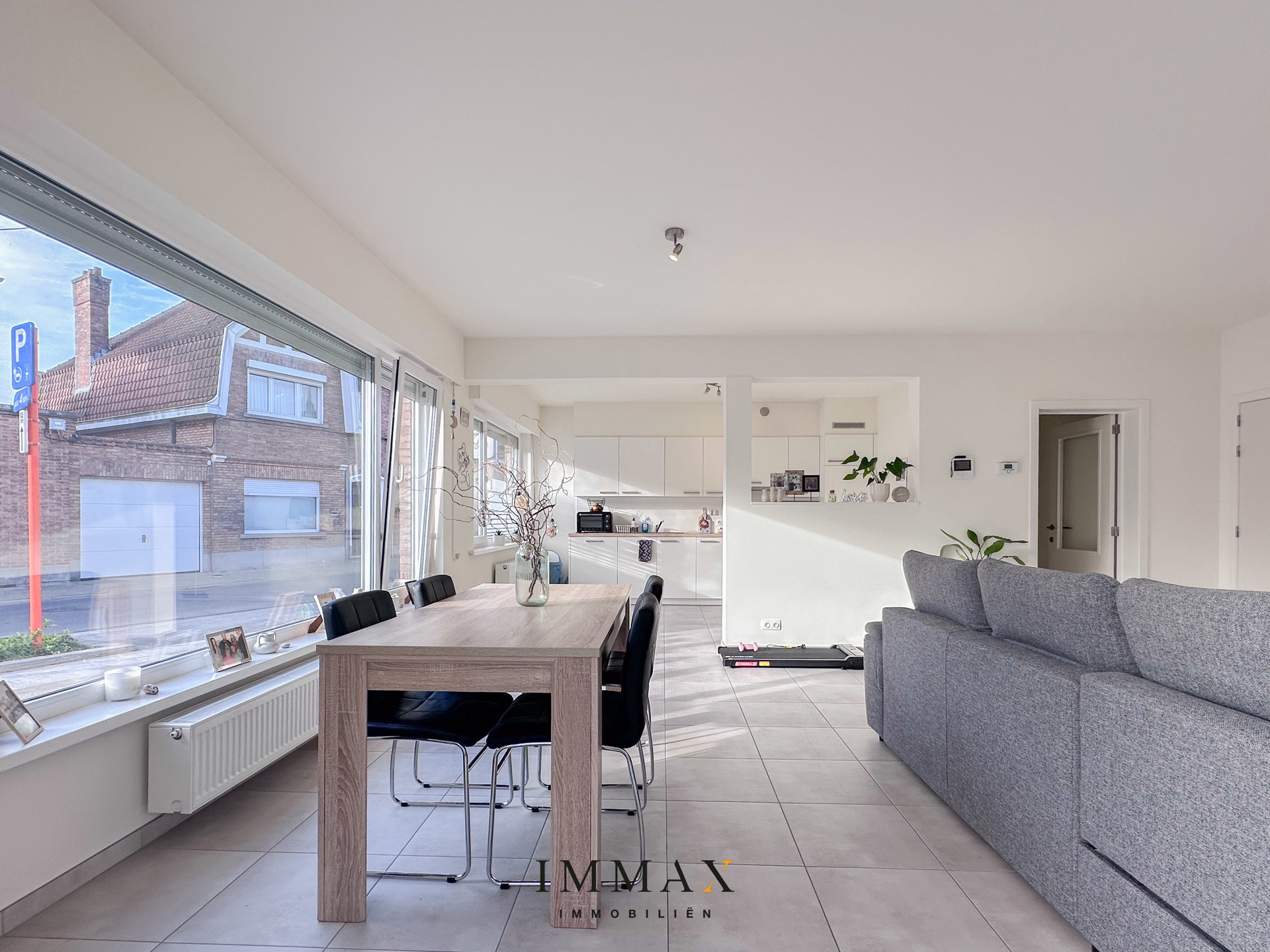 Instapklaar appartement met 2 slaapkamers en garage - foto 3