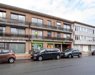 Energiezuinig appartement gelegen op de eerste verdieping (geen lift). Indeling: inkomhal met berging en apart toilet. Gezellige woonkamer,...