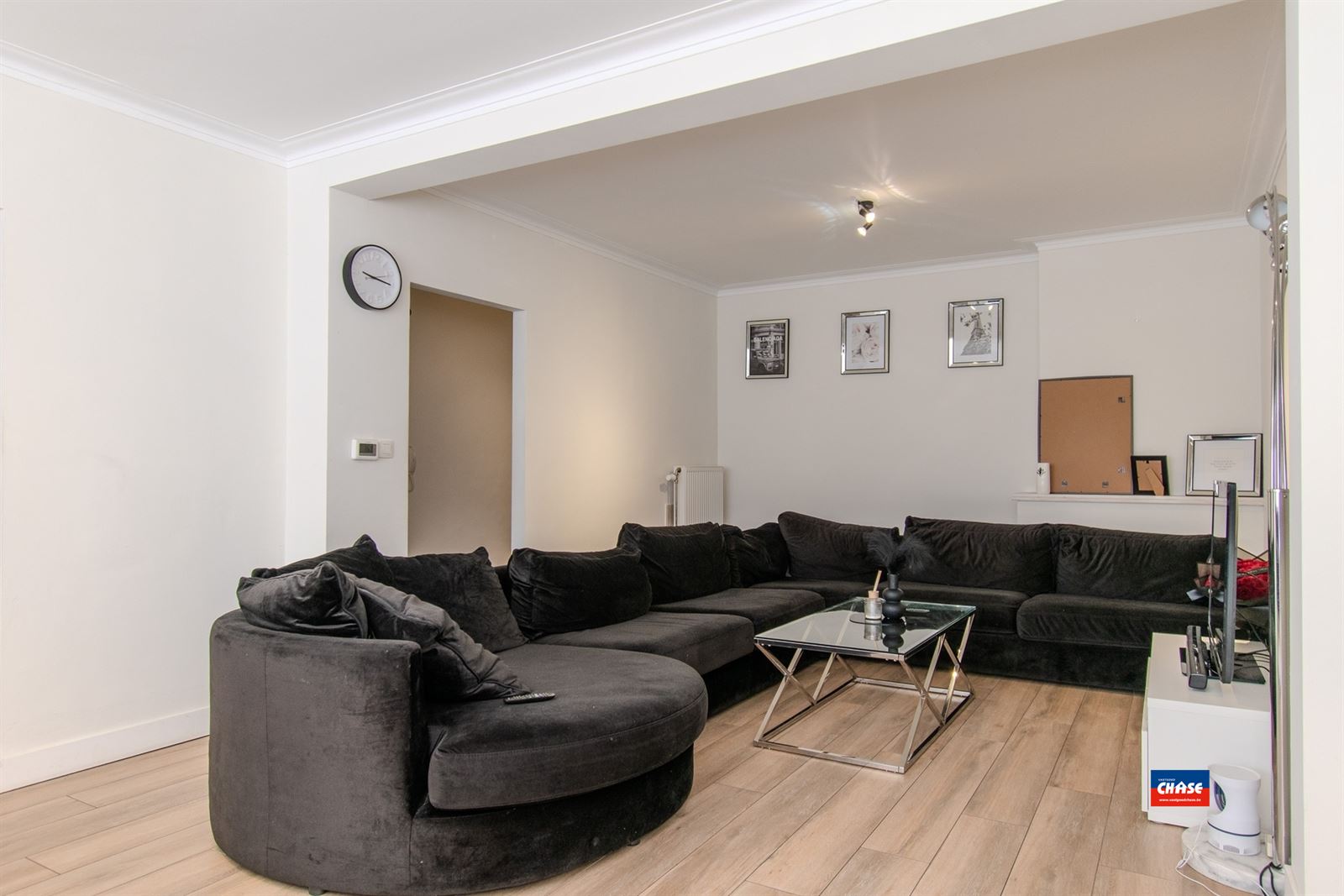 Knap gerenovereerd appartement met 2 slaapkamers en garagebox - foto 5