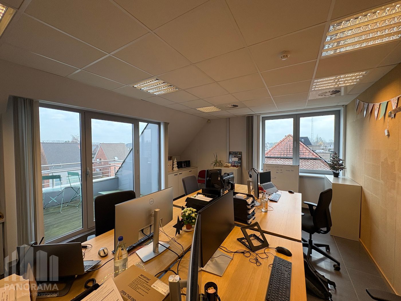 Instapklare kantoorruimte van 396 m² nabij de E40 te Aalter - foto 5