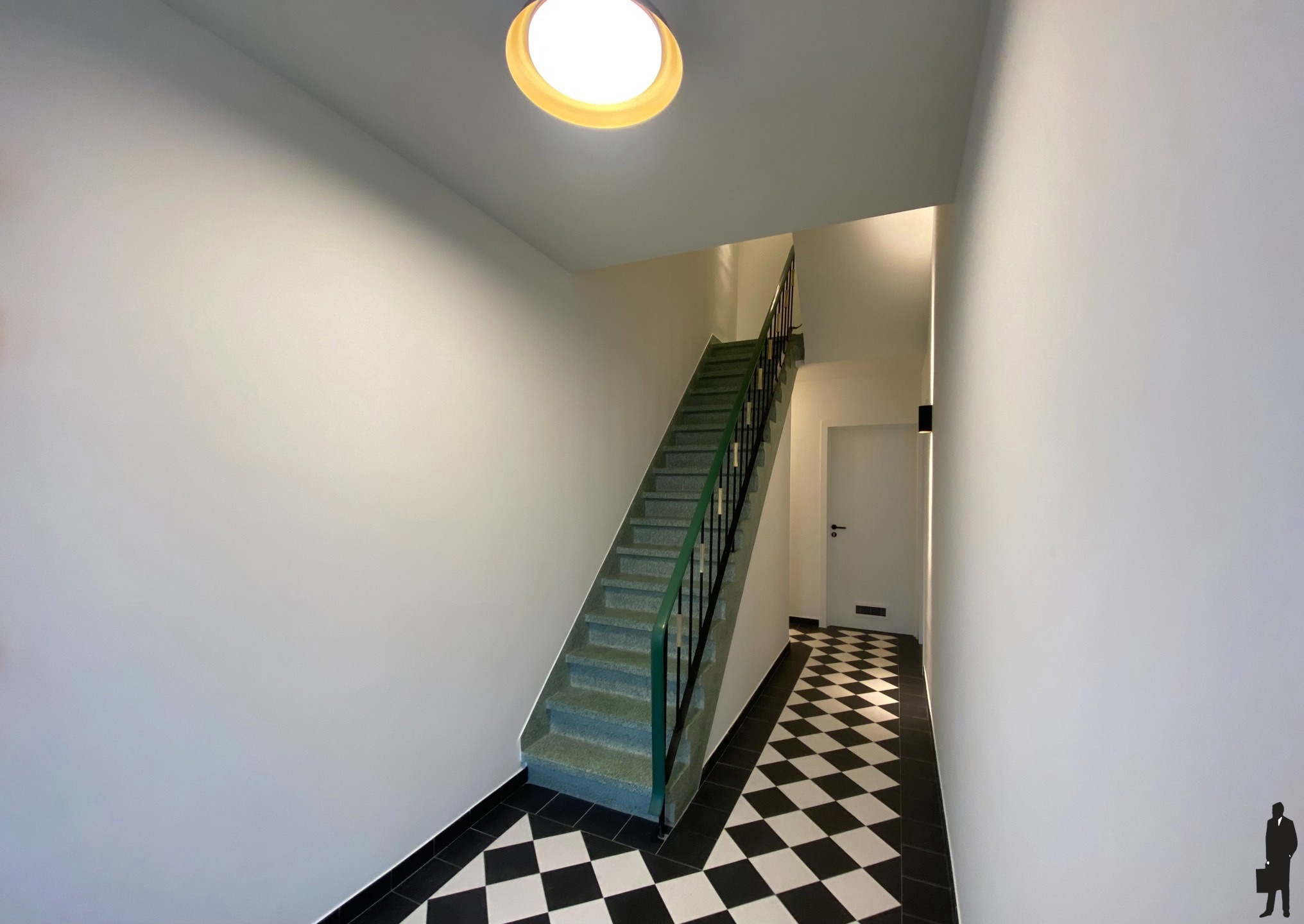 Volledig gerenoveerd duplex appartement van (ca.125m²) met terras nabij het centrum van Brasschaat - foto 2