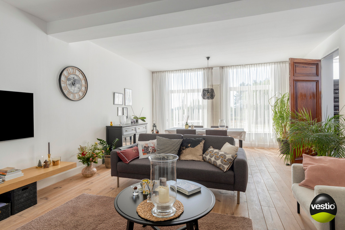 WONING MET BURELEN EN MAGAZIJN TE TONGEREN LANGS N79. - foto 5