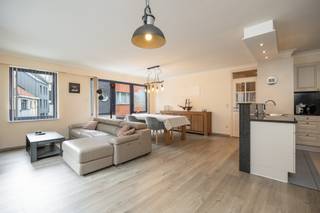 Instapklaar hoekappartement met 2 slaapkamers in hartje TemseOp zoek naar een lichtrijk en instapklaar appartement op een toplocatie? Dan is dit...