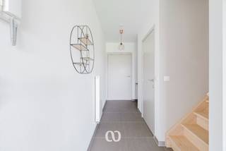 Cherchez-vous un appartement duplex prêt à emménager avec deux chambres, un grenier et une belle vue près du centre d'Oudenaarde ? Trouvé...