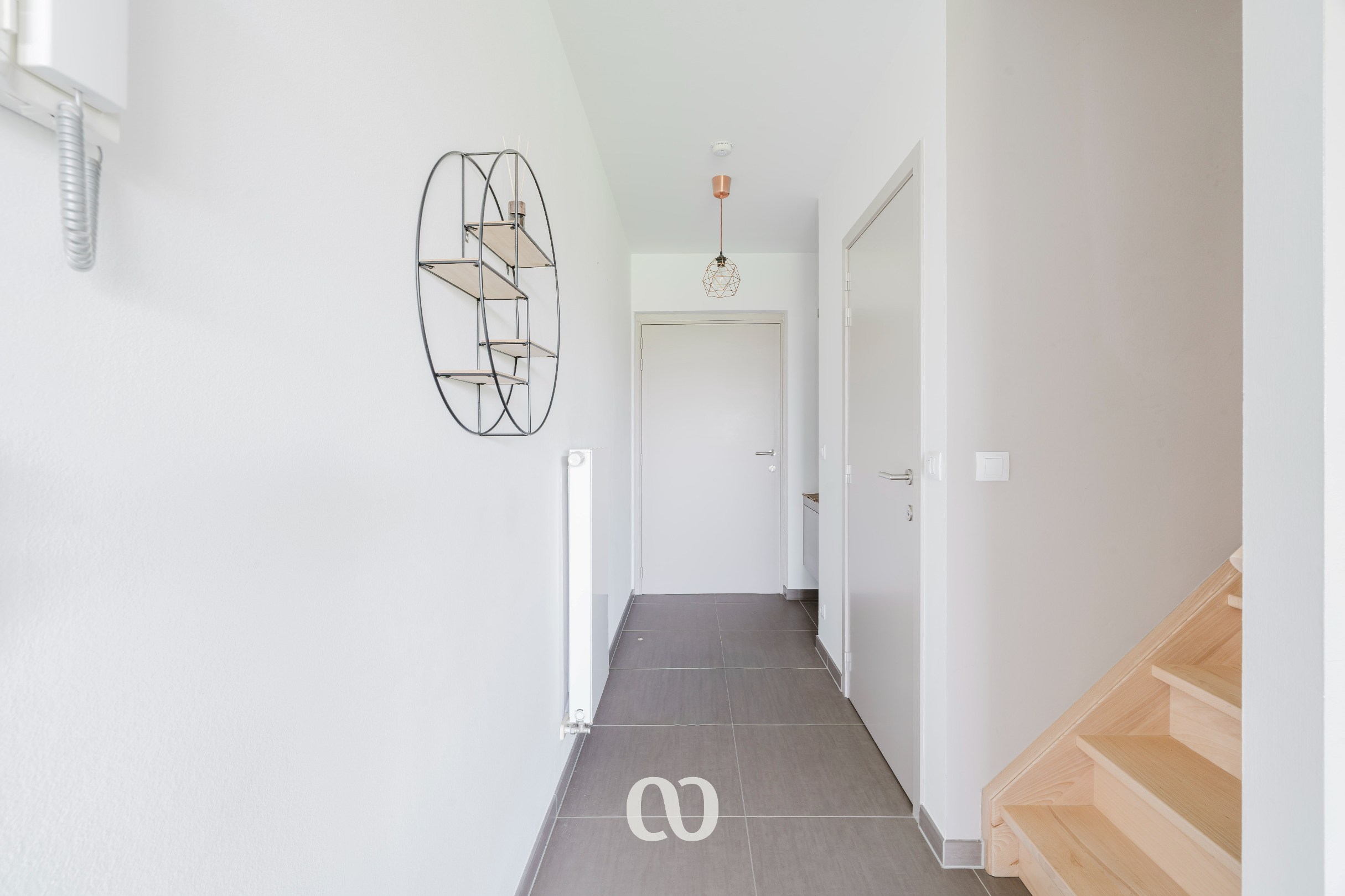 Appartement en duplex prêt à emménager avec terrasse, grenier et magnifique vue. - photo 2