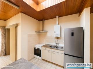 Ben je op zoek naar een rustig gelegen woning vlakbij Mechelen centrum met 3 slaapkamers? Dan is dit exact wat je zoekt! Deze woning geniet van...