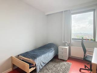In het woonproject Waterview aan het Engelsplein in Leuven bieden wij een moderne studentenkamer van circa 20m² met eigen sanitair aan. Het...