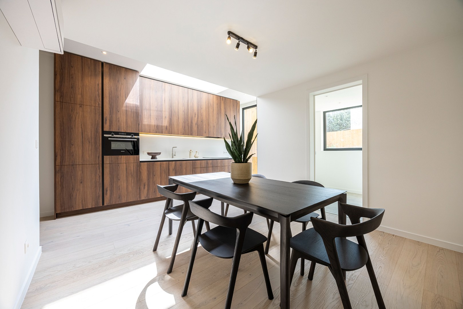 Volledig en hoogwaardig gerenoveerde herenwoning! - foto 5
