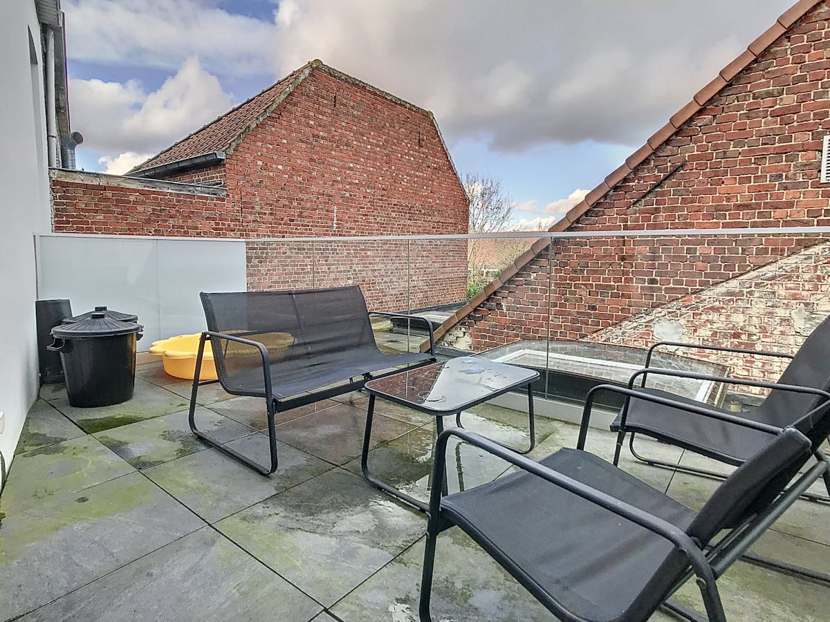 Appartement met 2 slaapkamers en terras te Izegem. - foto 4