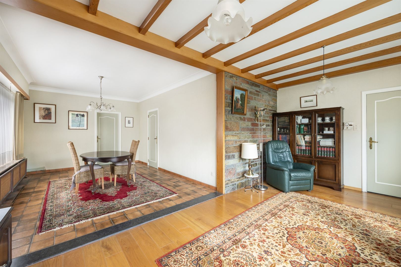 Woning met veel potentieel en grote tuin! - foto 3