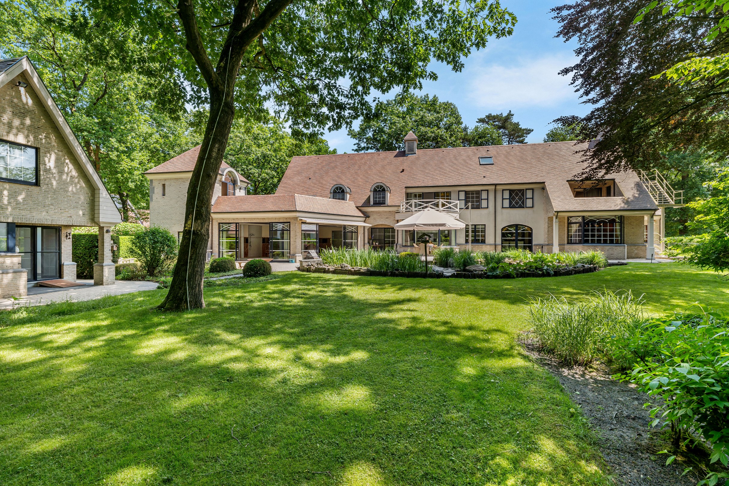 Riante villa op uitstekende locatie te Oud-Turnhout - foto 1