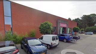Commercieel gebouw te huur (voorheen Leenbakker) op een uitstekende retaillocatie, gelegen op een site met onder meer Sports Direct, Krëfel en...