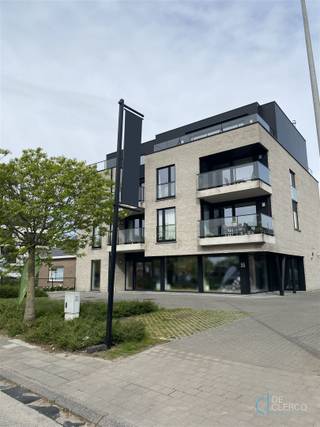 Commercial for rent in Lochristi