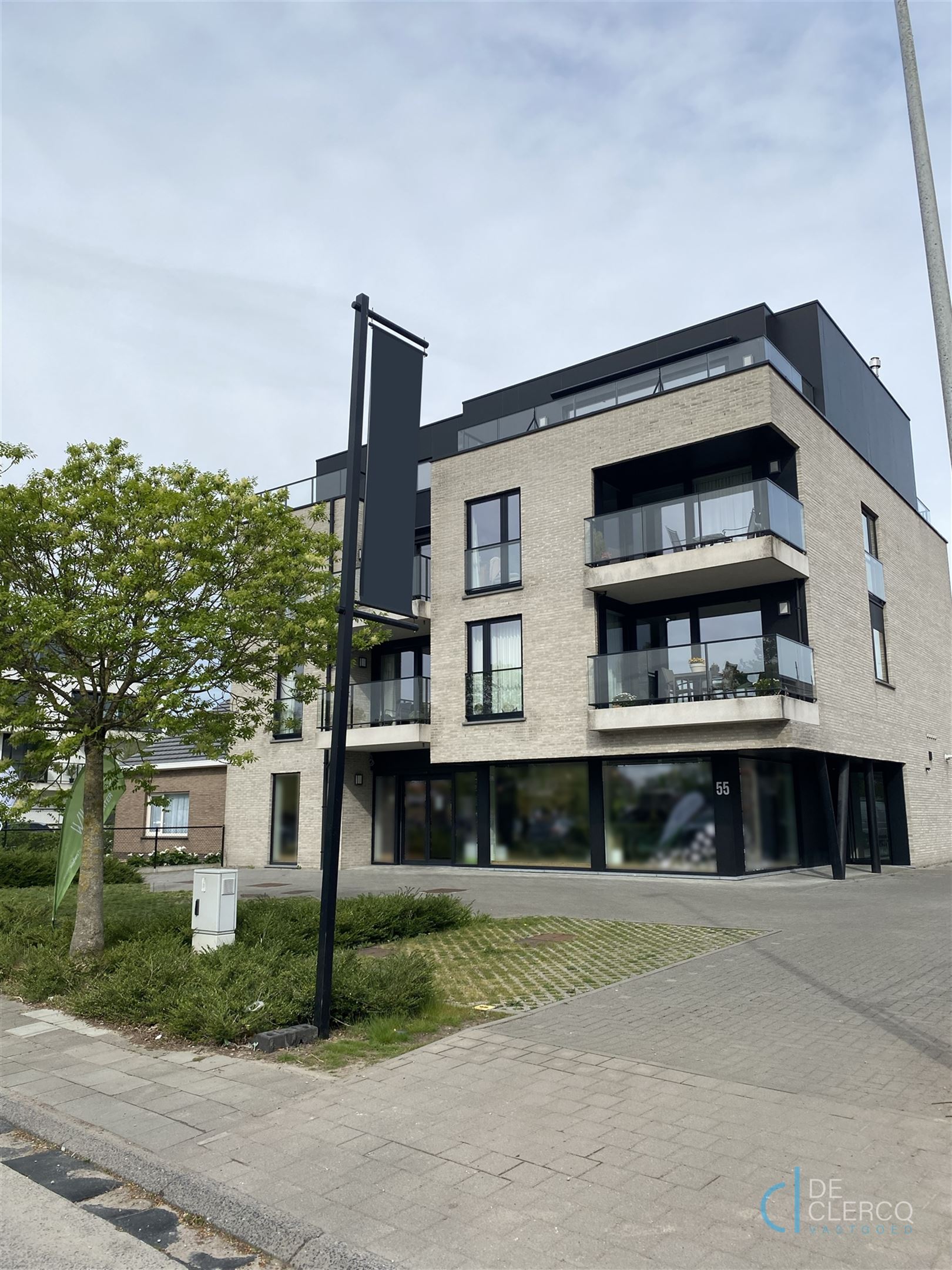 Commercial for rent in Lochristi - photo 1