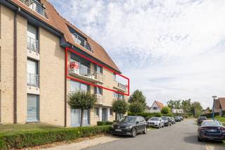 Prachtig gerenoveerd penthouse met panoramisch uitzicht te koop in Sint-IdesbaldOp zoek naar een exclusief en zonovergoten verblijf aan zee? Dit...