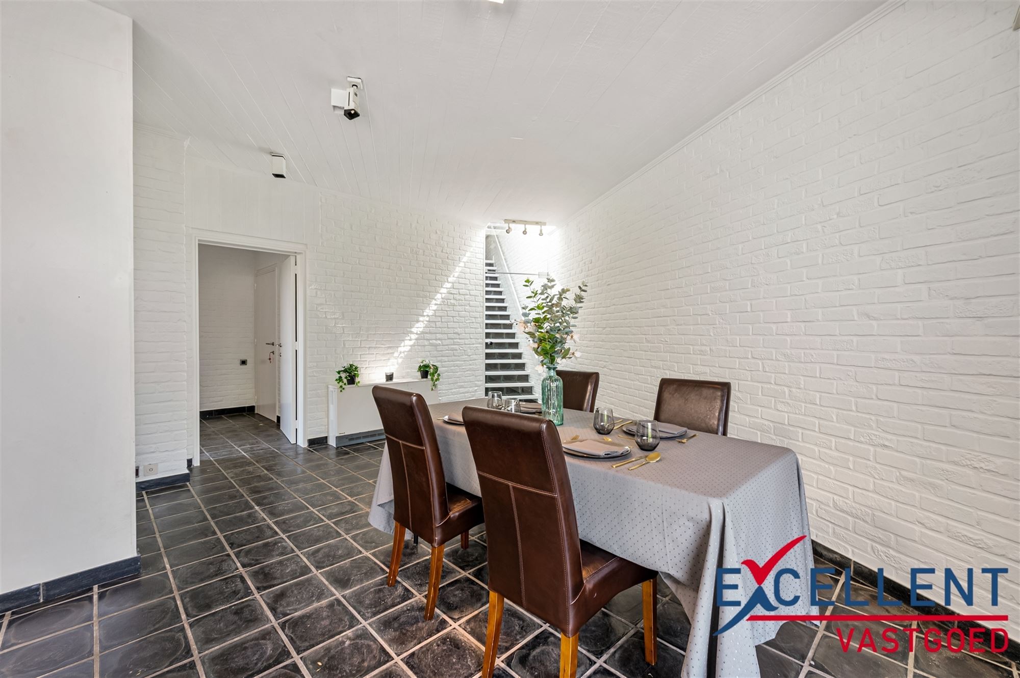 Charmante woning met prachtige tuin en bijhorend handelspand  - foto 5