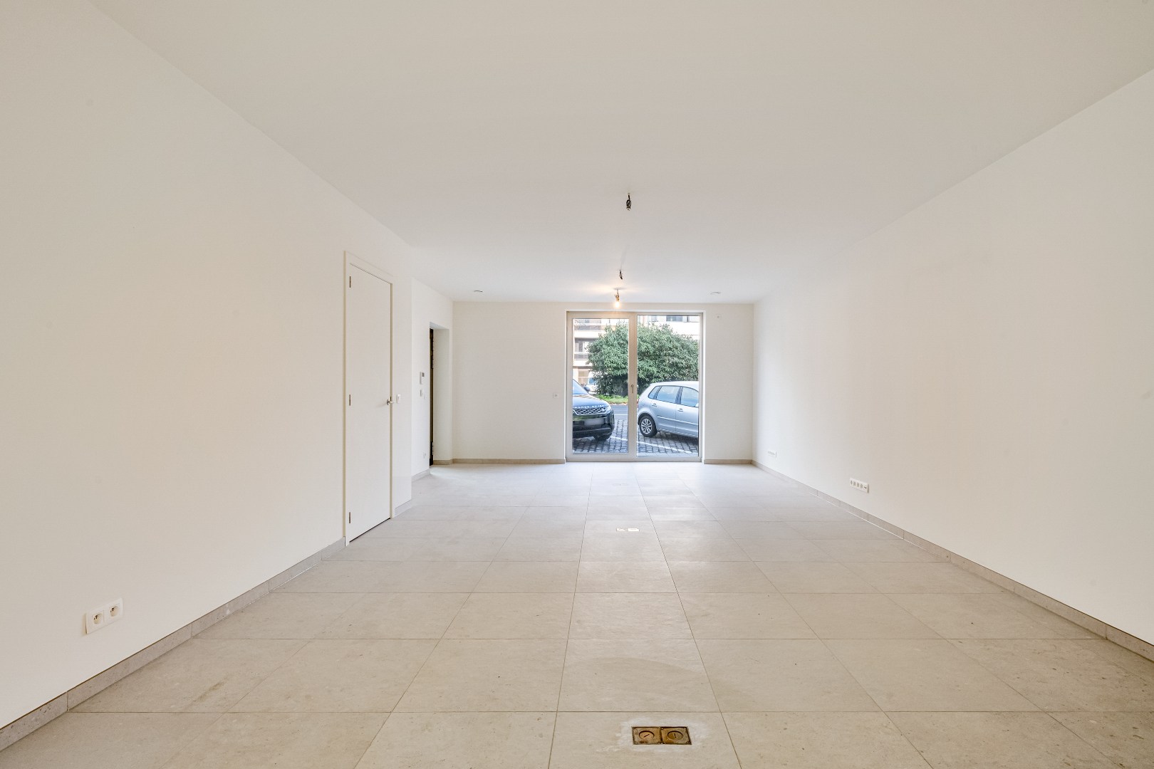 Commercial à louer à Gand - photo 2