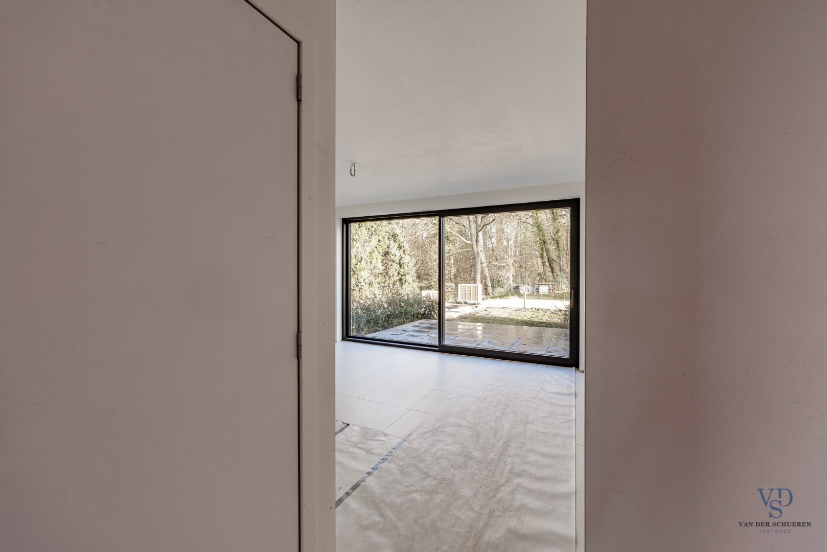 Landelijke nieuwbouwwoning in hartje Dikkelvenne. - foto 2
