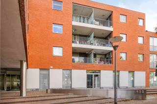 🏢 Investeringspand te koop – Centrum GenkOp zoek naar een zorgeloze investering? Dit instapklare pand in het hart van Genk is dé kans!✨...