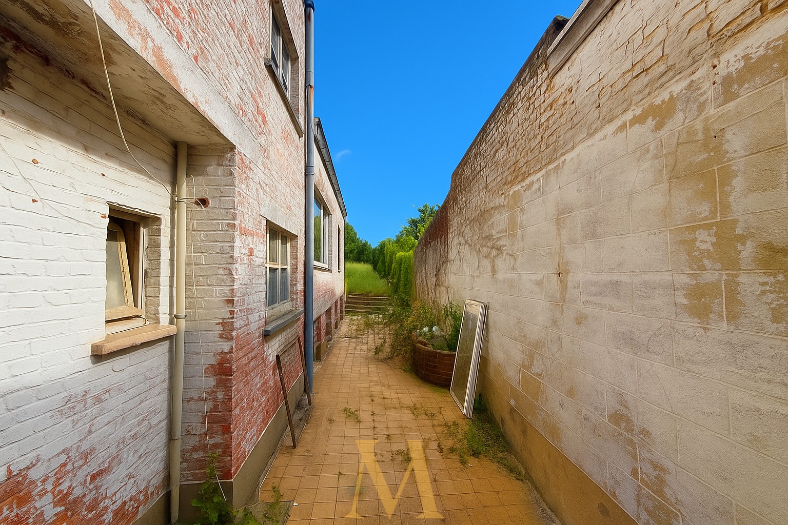 Investeringsopportuniteit in hartje Zwevegem: handelspand met woonruimte - foto 2