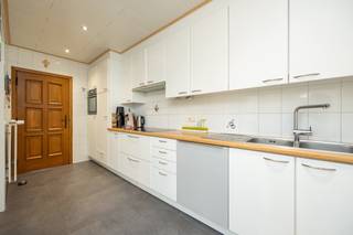 Instapklare gezinswoning met 4-5 slaapkamers op een perceel van 209 m². De woning is gelegen op een toplocatie nabij het centrum van...