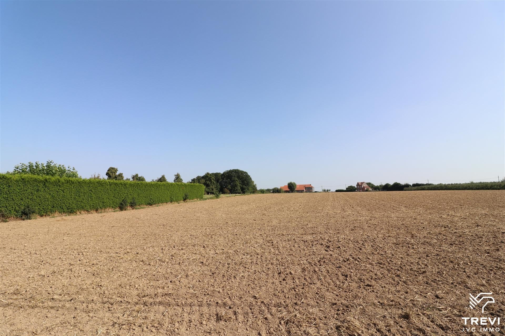 Beau terrain à batir avec vue dégagée - photo 2