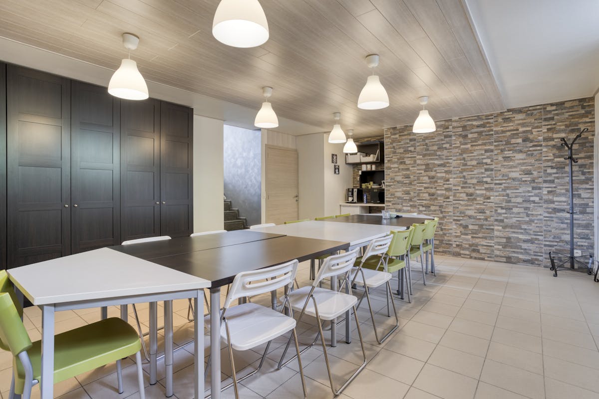 Immobilier commercial avec résidence : investissement idéal à Baron Ruzettelaan - photo 4