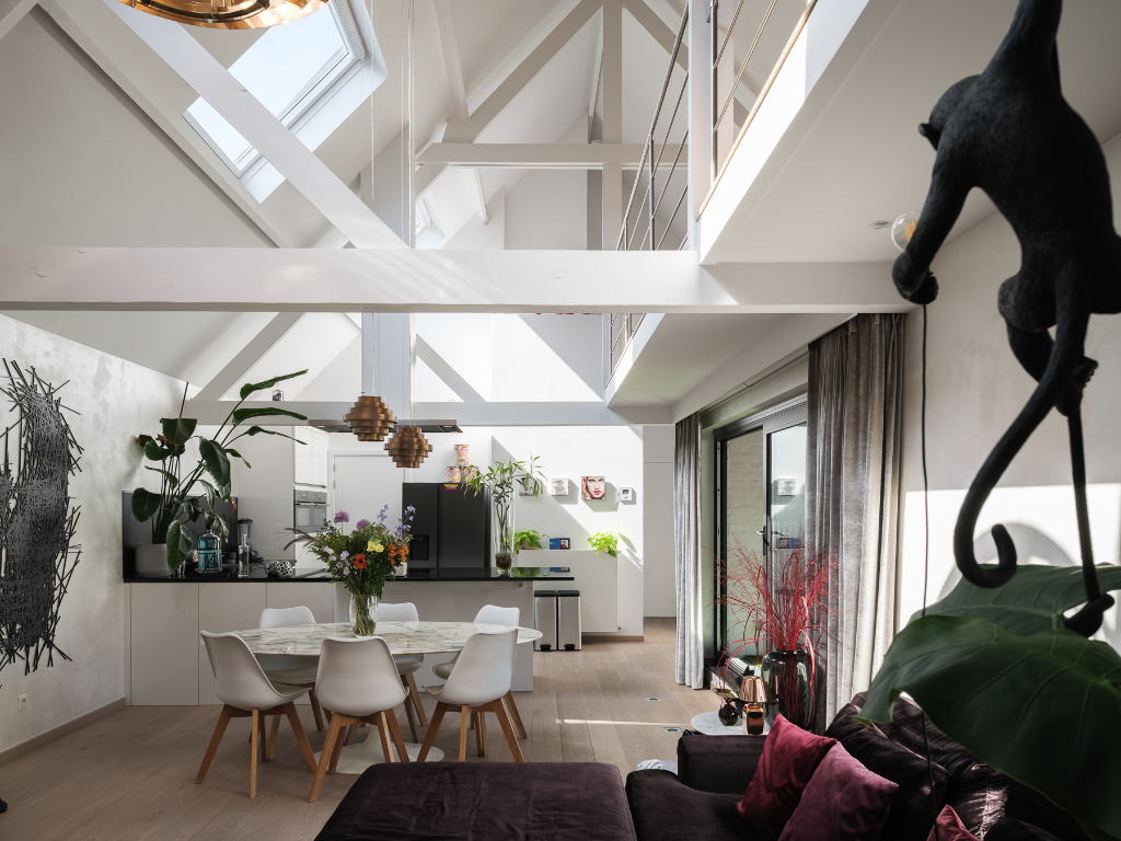 Bijzondere eigendom gelegen in een voormalige industriële katoenspinnerij. - photo 3